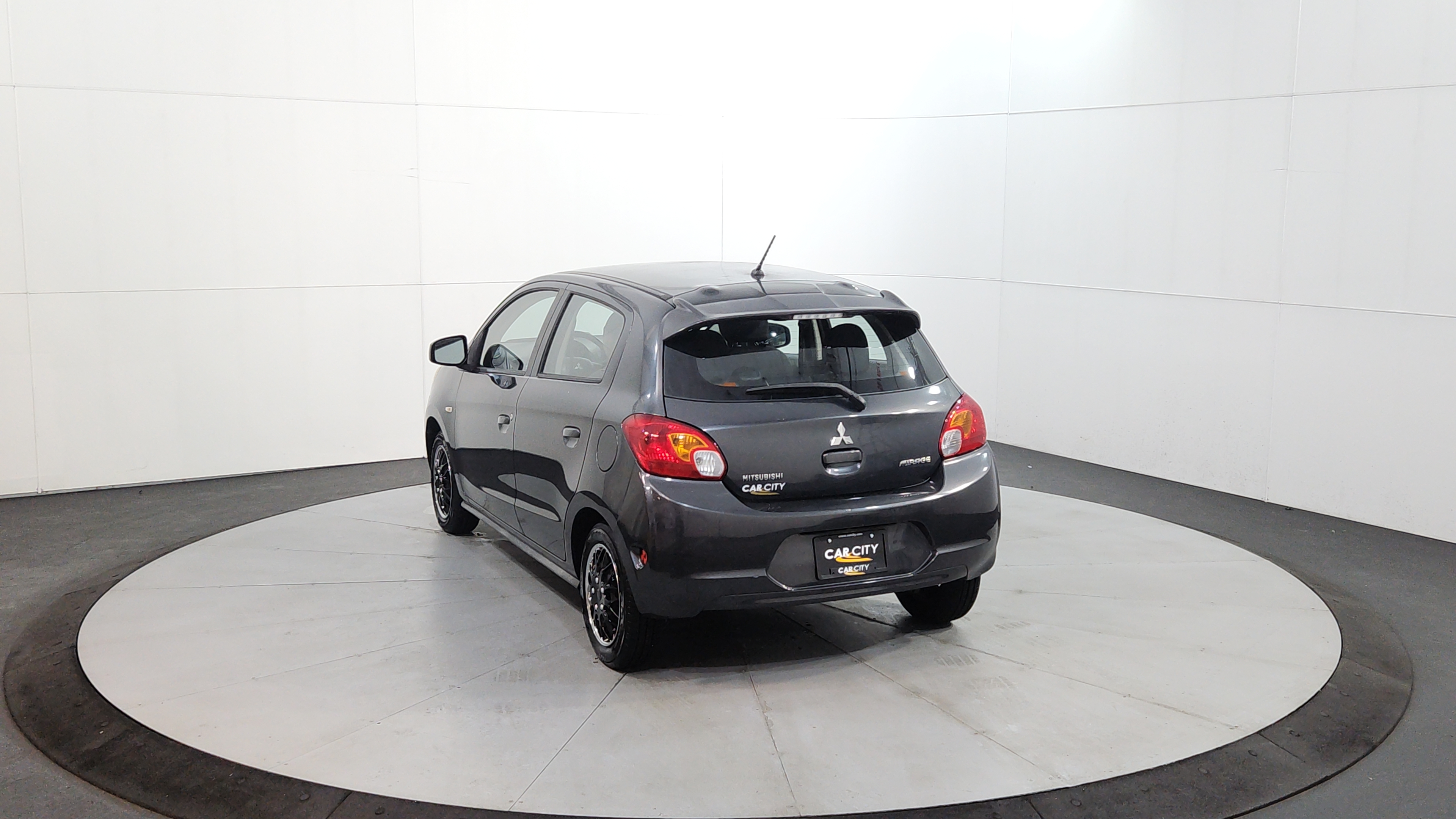 2015 Mitsubishi Mirage 6