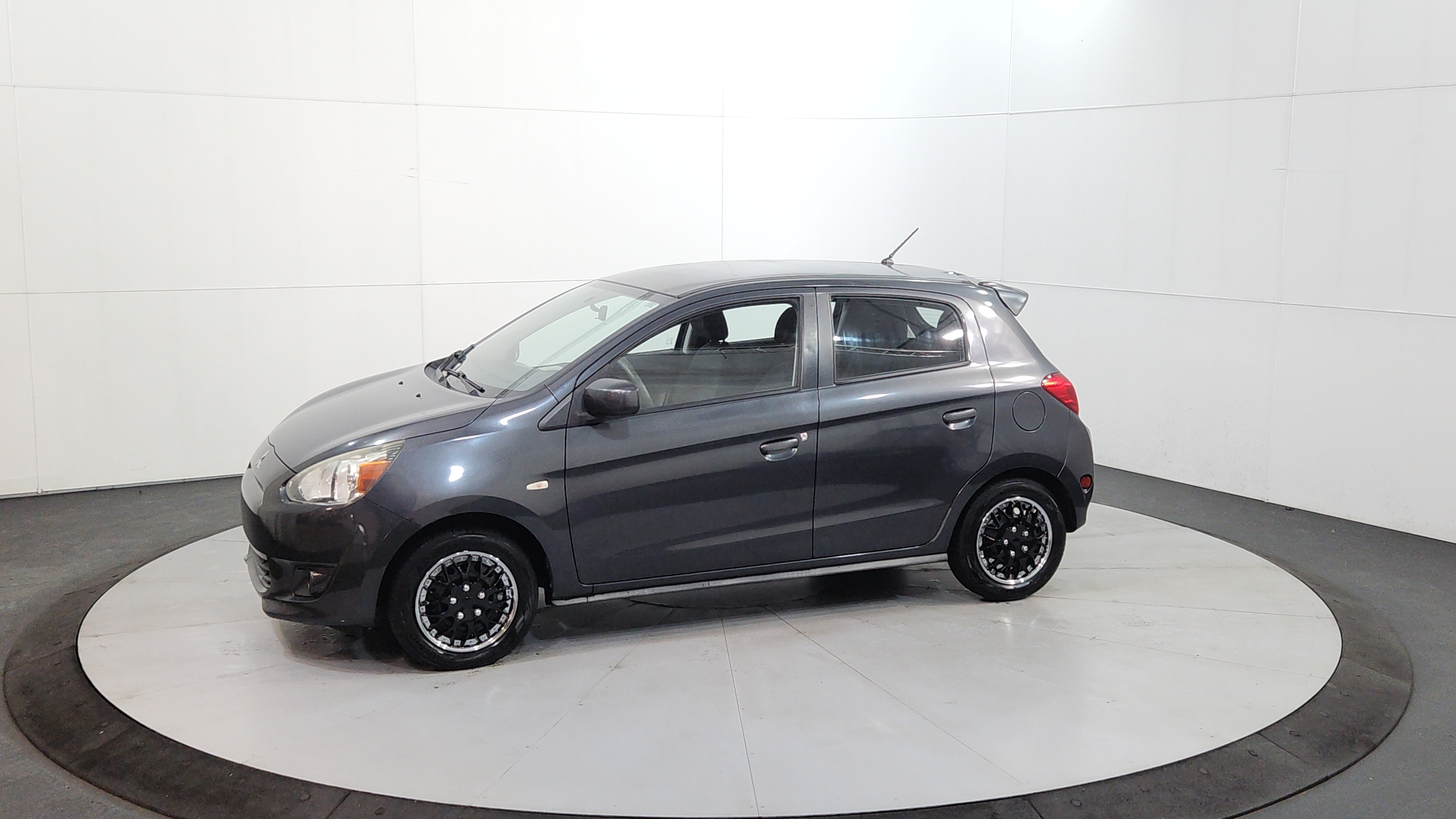 2015 Mitsubishi Mirage 8